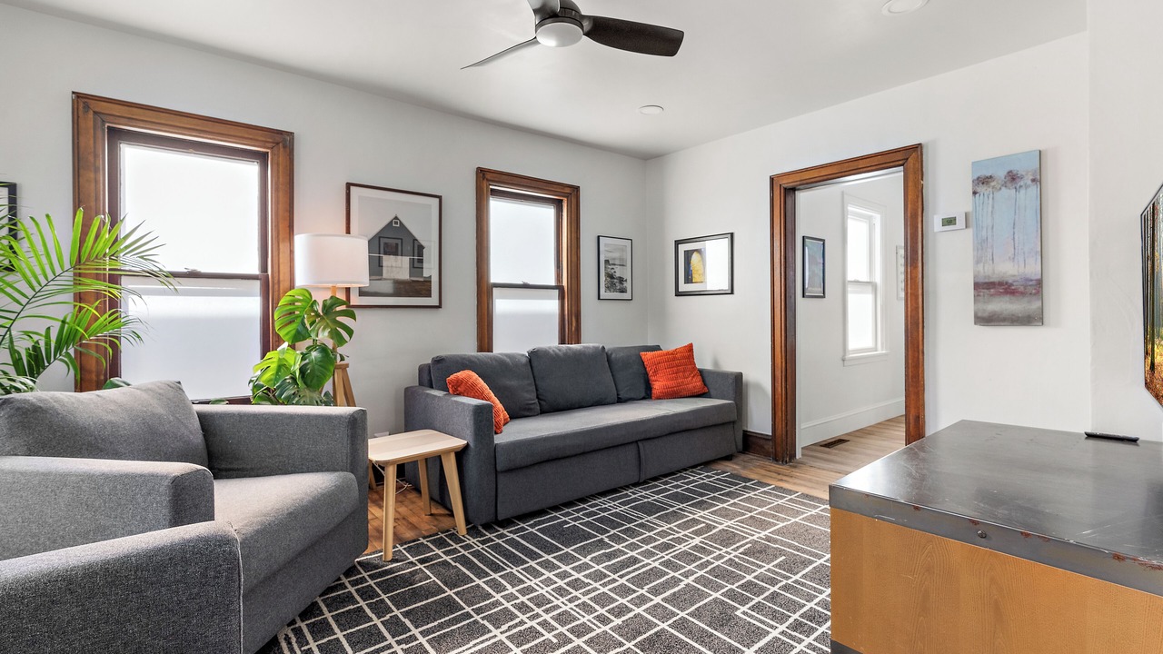 Photo of Livingroom in Audubon Park