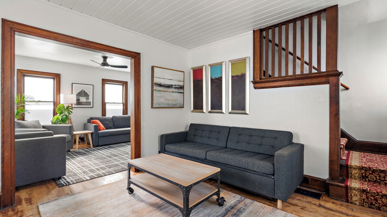 Photo of Livingroom in Audubon Park