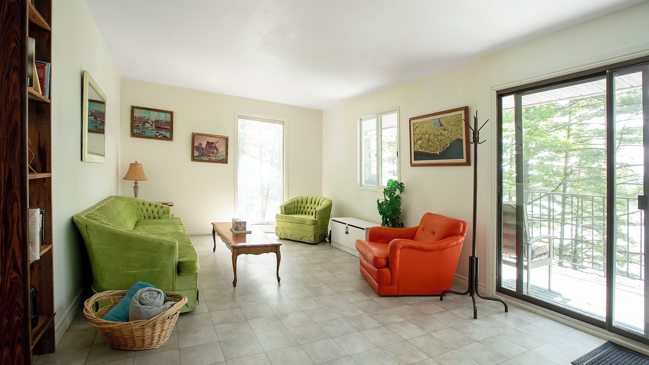 Photo of Livingroom in Frontenac
