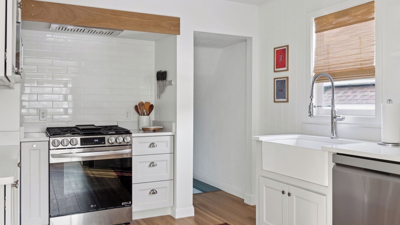 Photo of Kitchen in Linden Hills