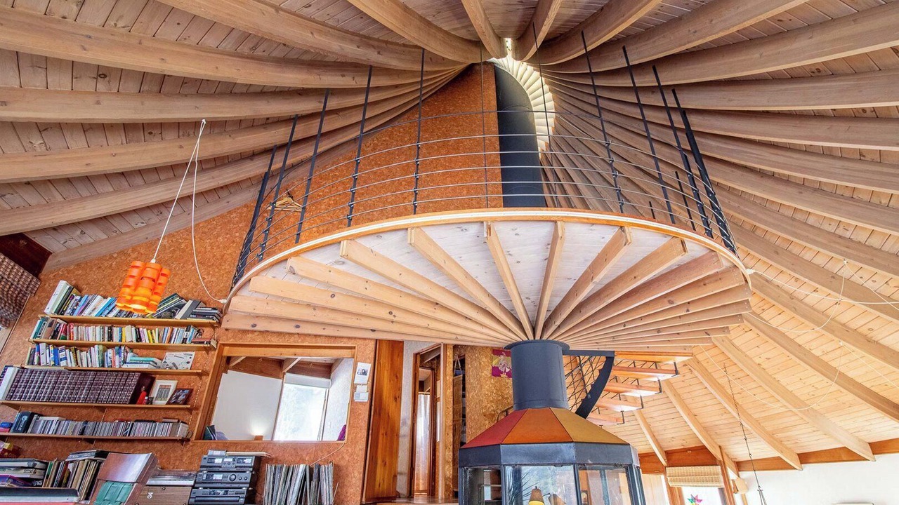 Photo of Livingroom in Central Frontenac