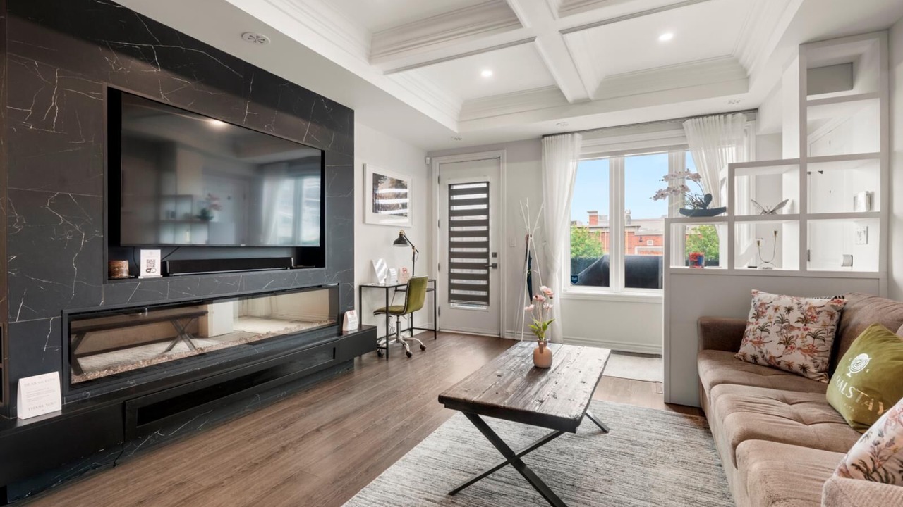 Photo of Livingroom in Long Branch