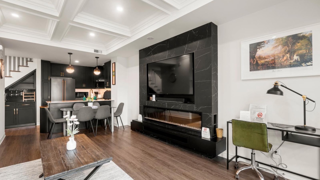 Photo of Livingroom in Long Branch