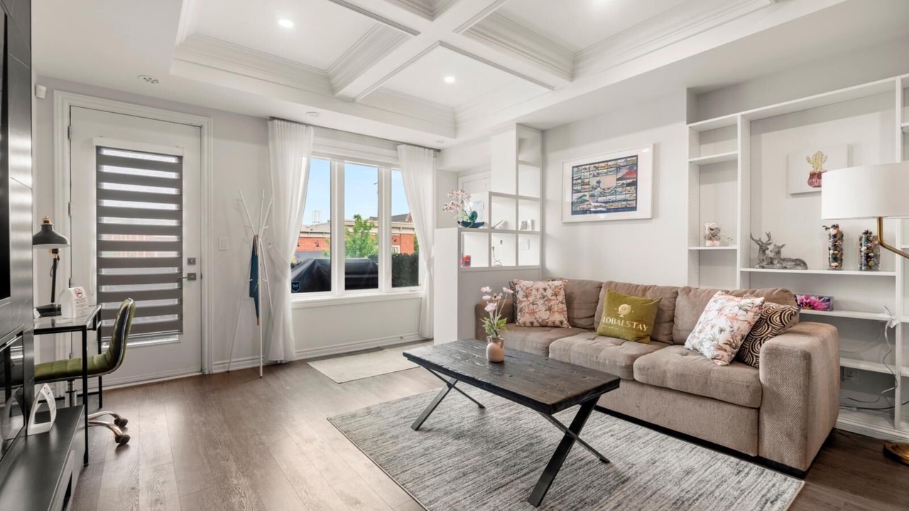 Photo of Livingroom in Long Branch