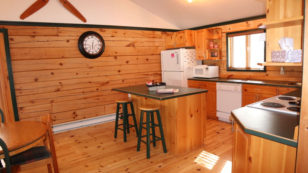 Photo of Kitchen in Algonquin Highlands