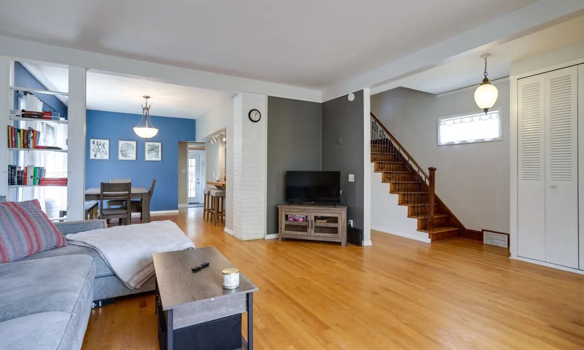 Photo of Livingroom in Merriam Park