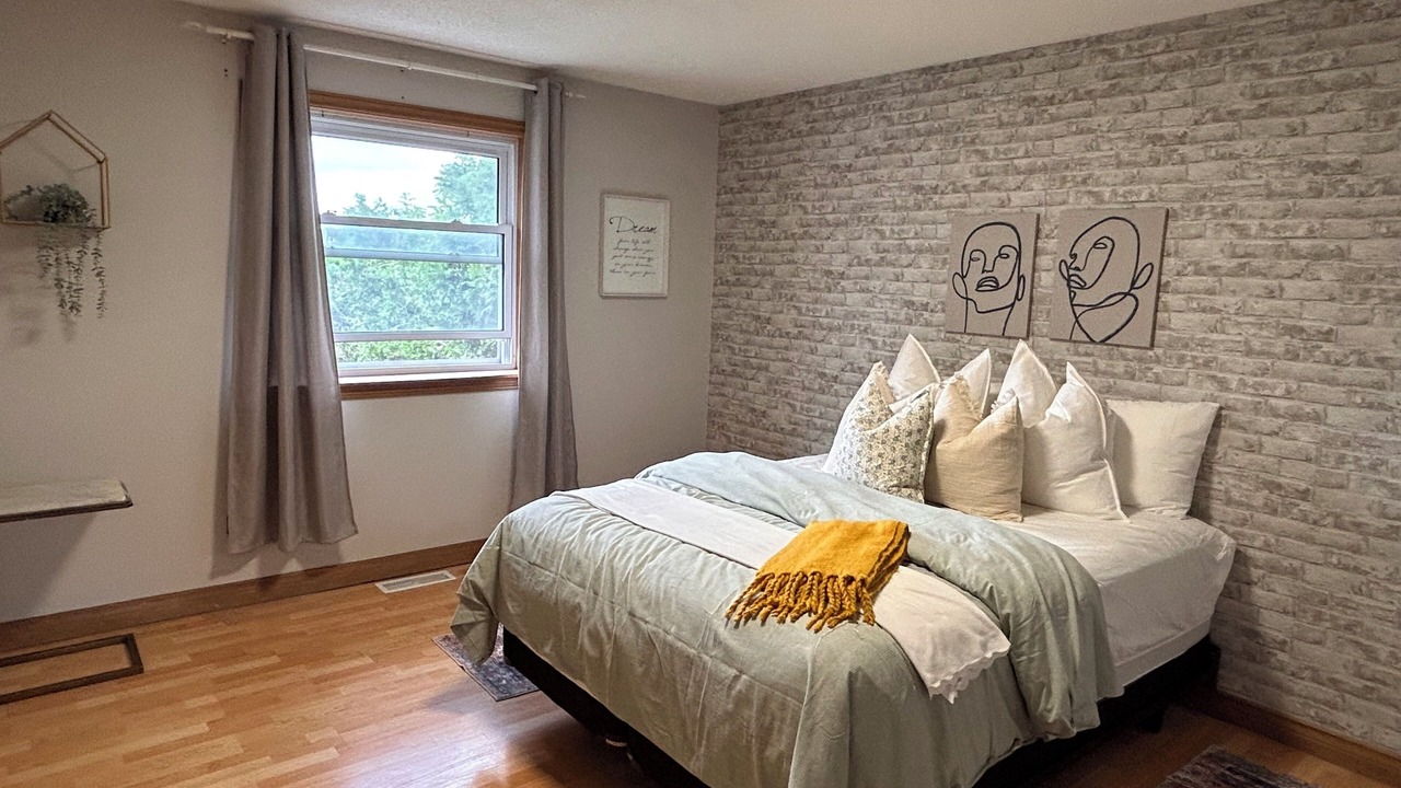 Photo of Bedroom in Perth South
