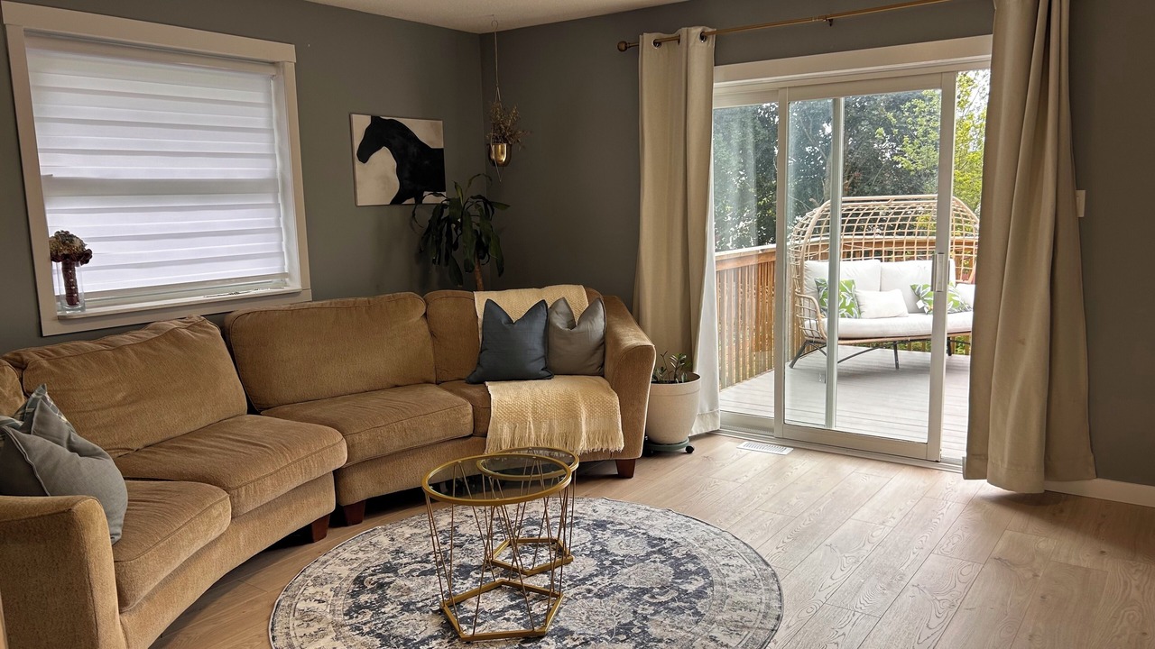 Photo of Livingroom in Perth South