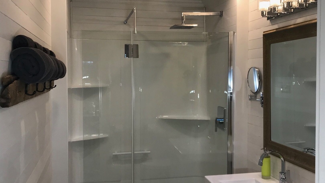 Photo of Bathroom in Lansdowne
