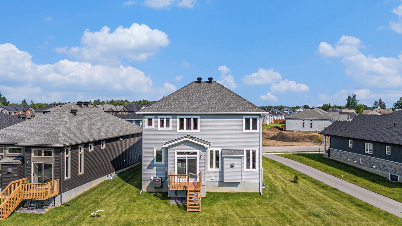 Photo of Outdoor in Ottawa Division