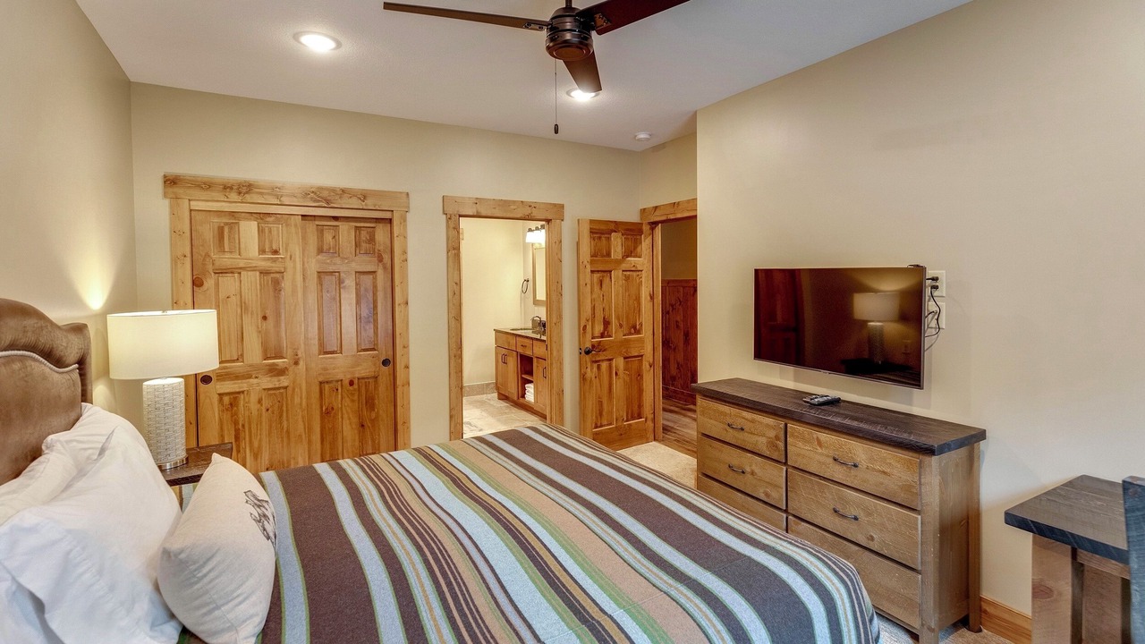 Photo of Bedroom in Pequot Lakes