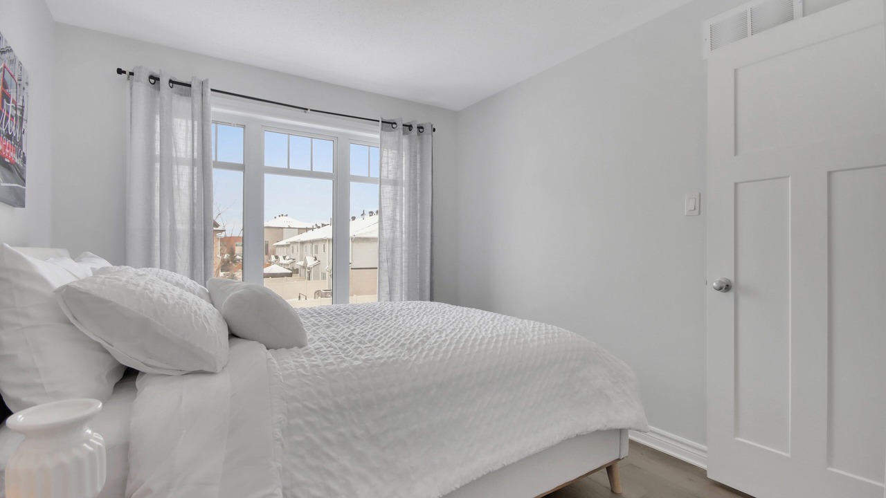 Photo of Bedroom in Ottawa Division