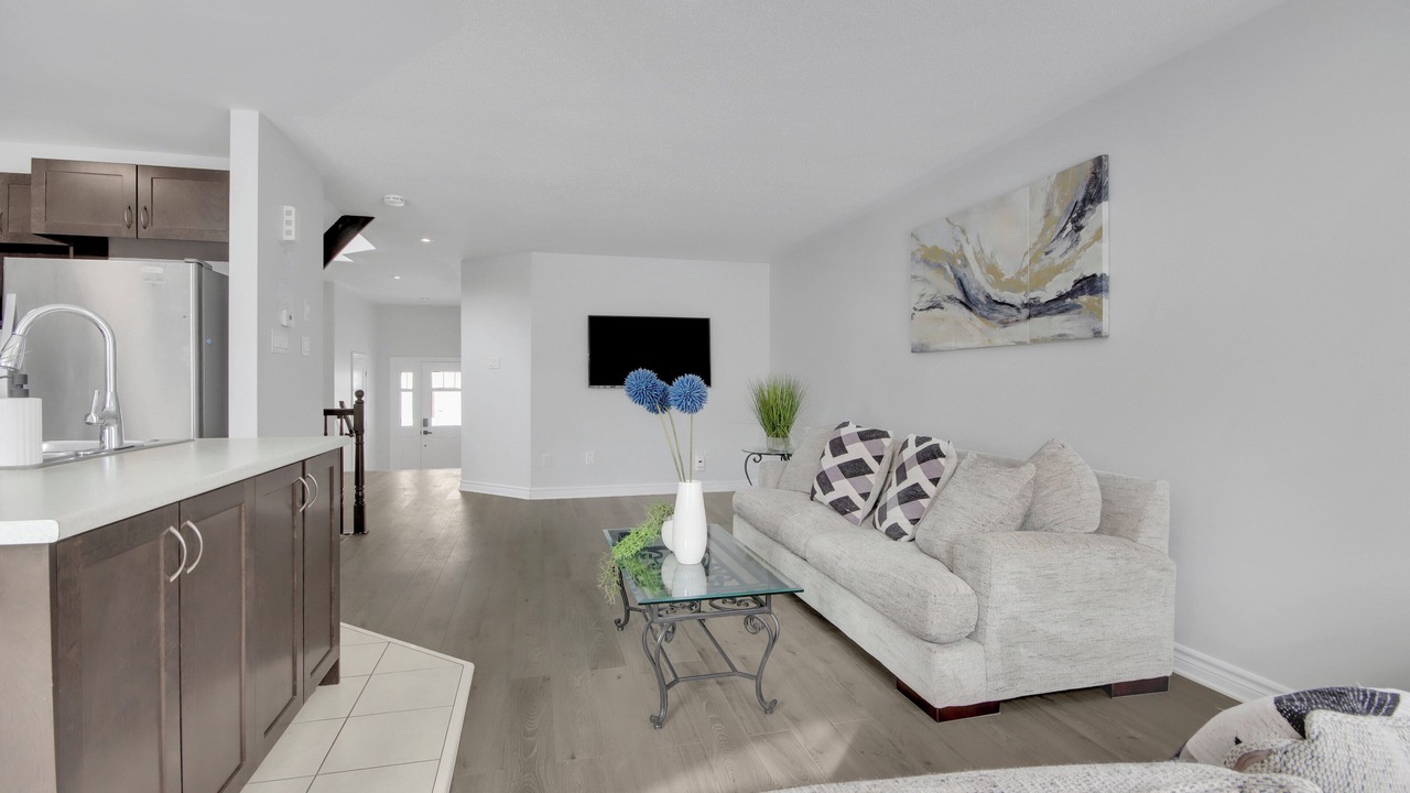 Photo of Livingroom in Ottawa Division