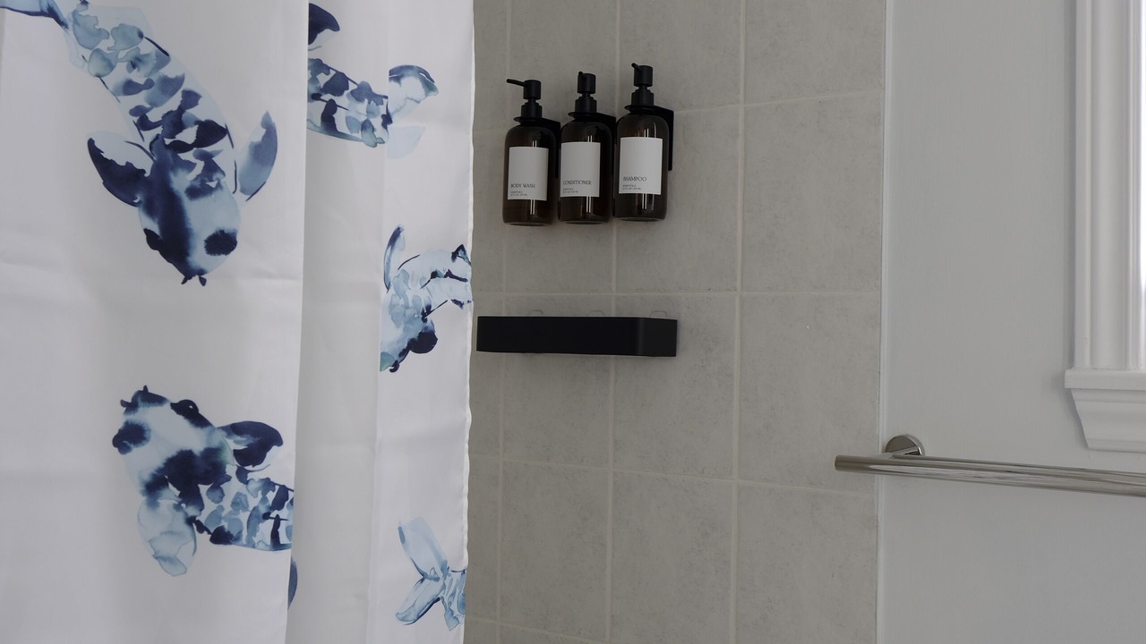 Photo of Bathroom in Applewood