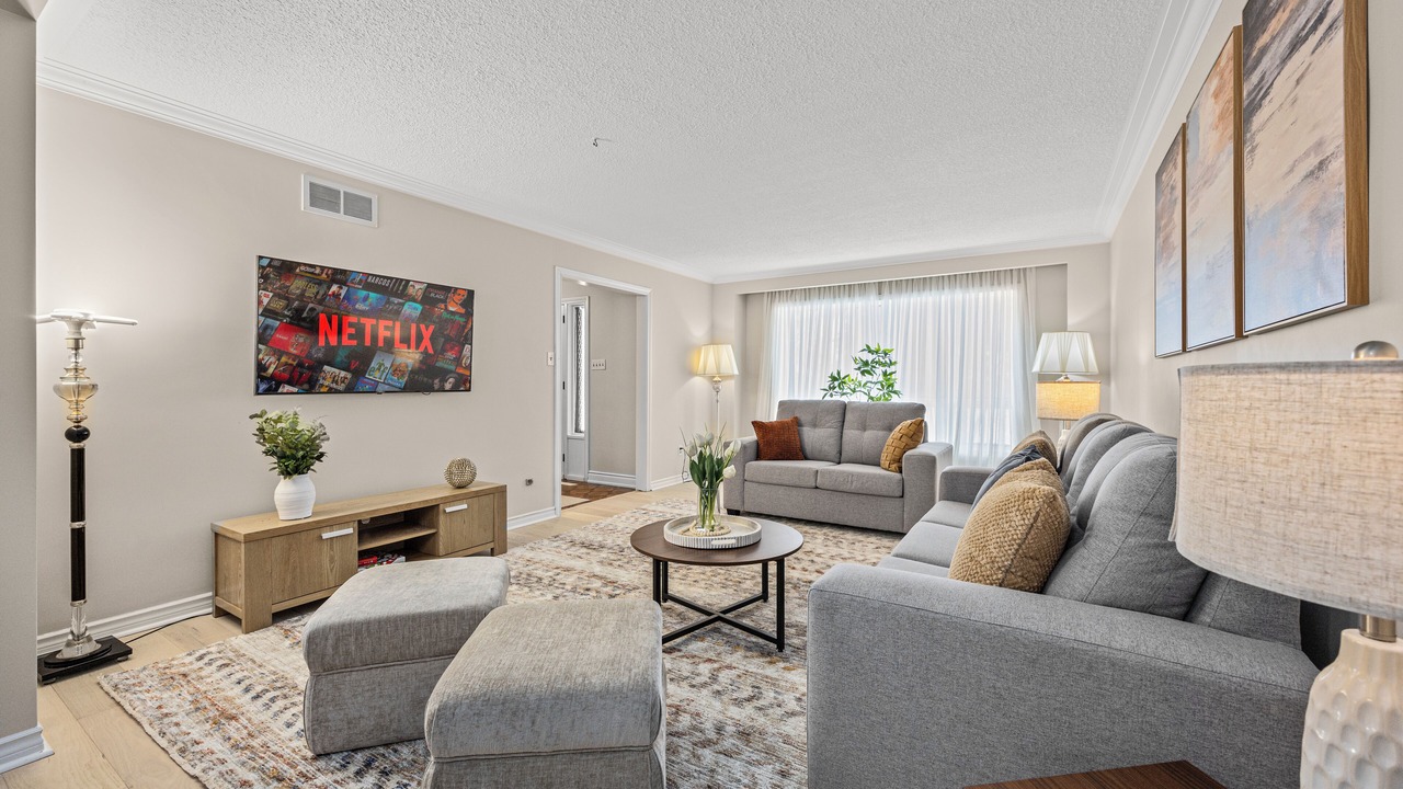 Photo of Livingroom in Halton Hills