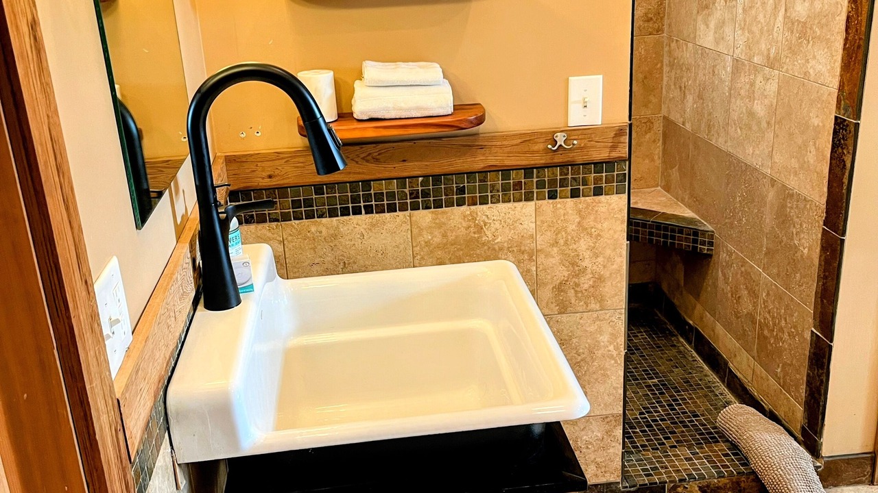 Photo of Bathroom in Summit - University