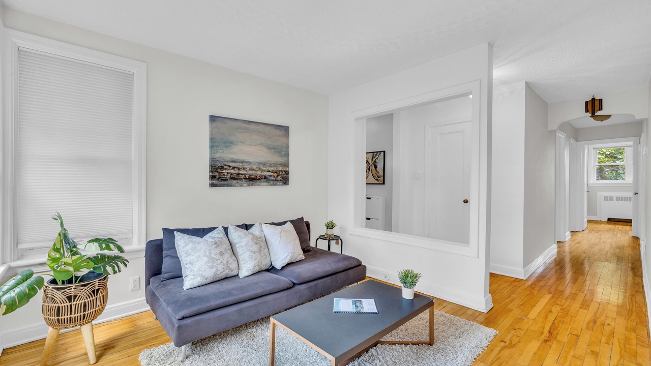 Photo of Livingroom in Westboro