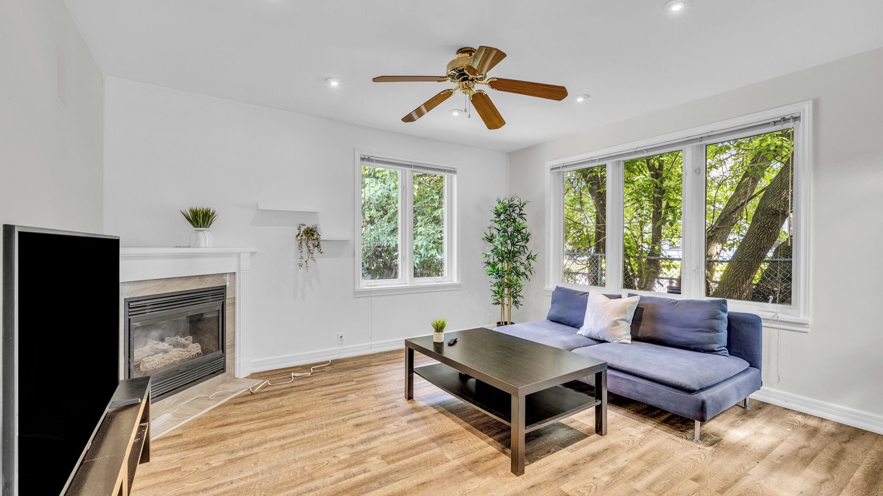 Photo of Livingroom in Westboro