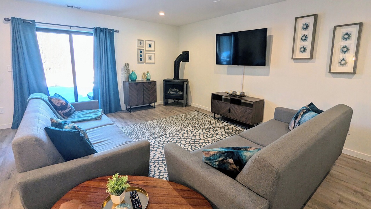 Photo of Livingroom in Hermantown
