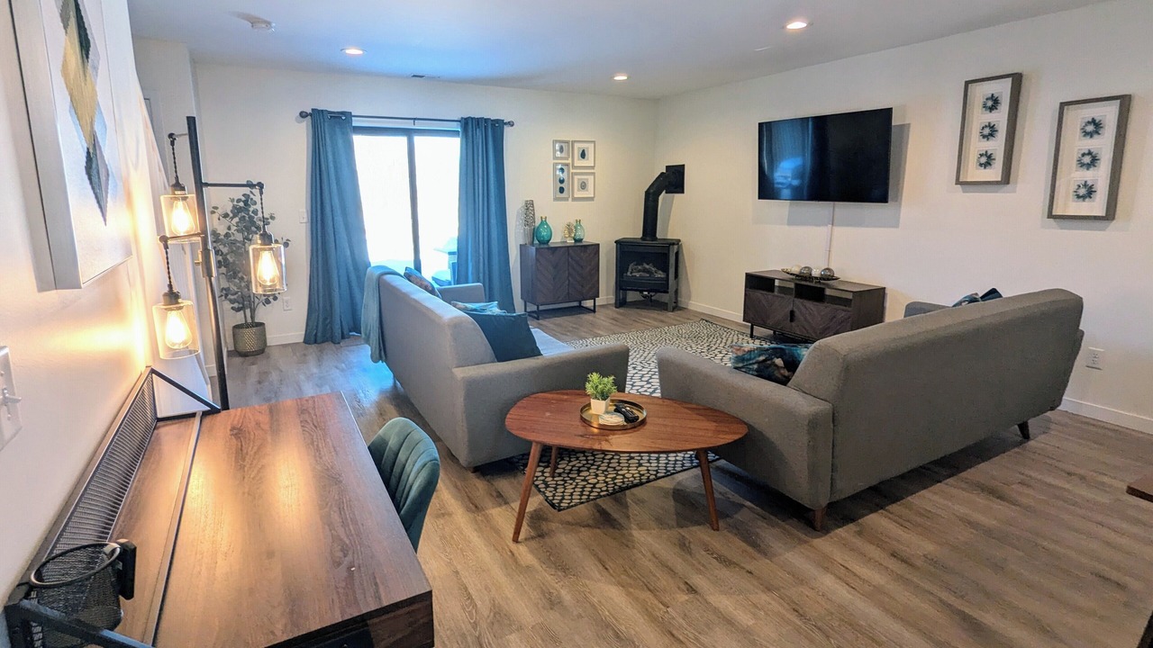 Photo of Livingroom in Hermantown