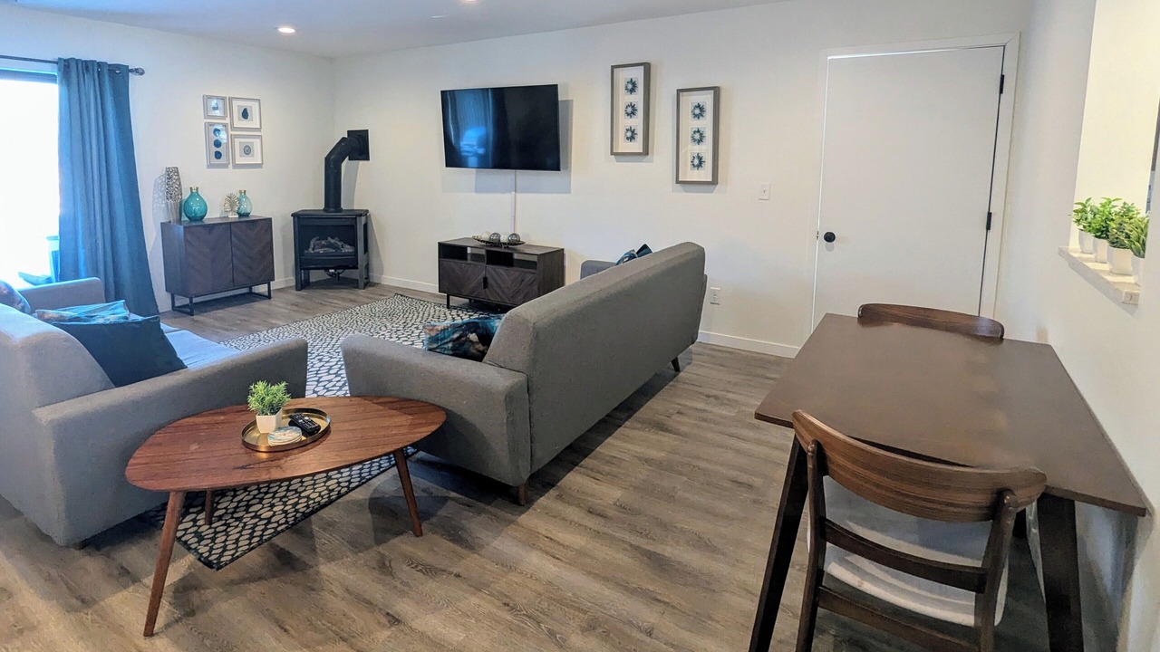 Photo of Livingroom in Hermantown