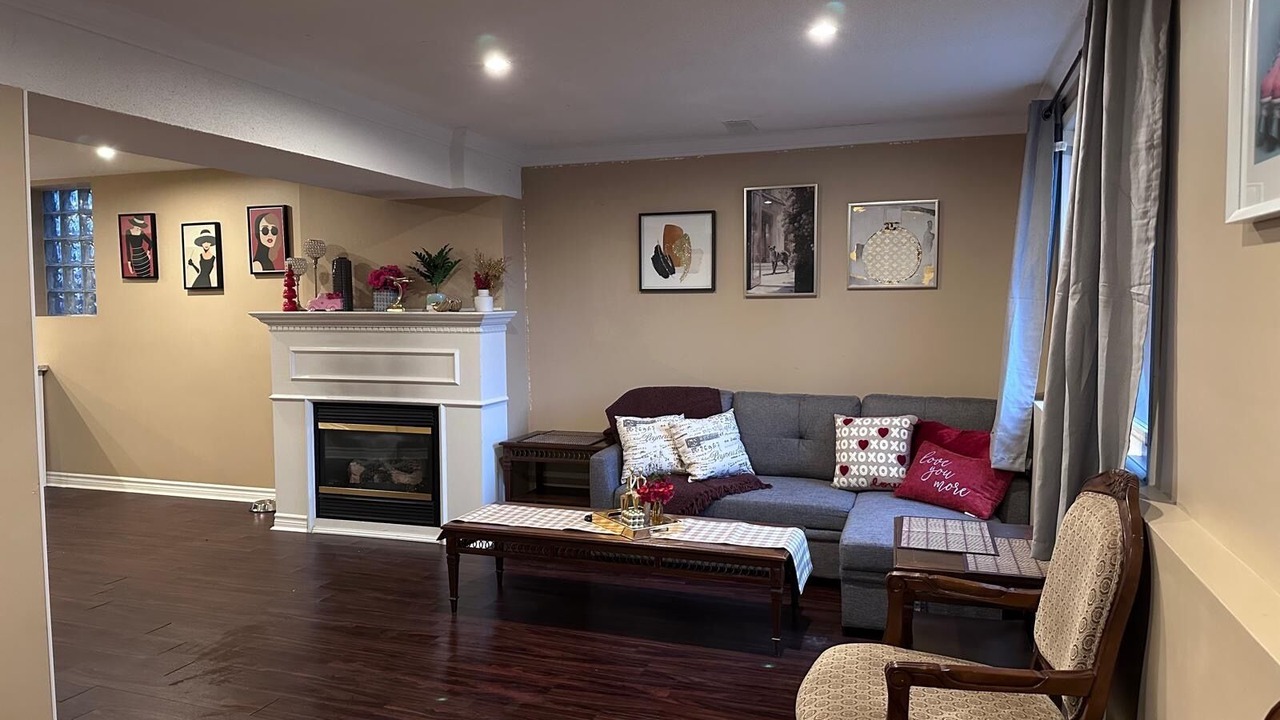 Photo of Livingroom in Courtice