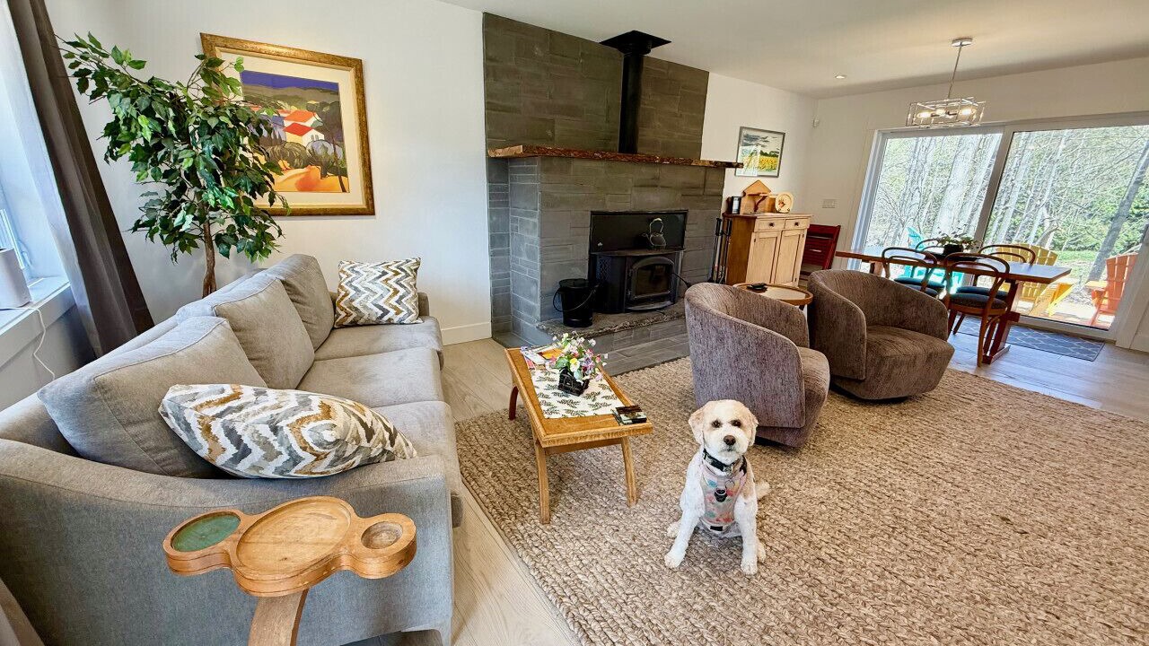 Photo of Livingroom in Meaford