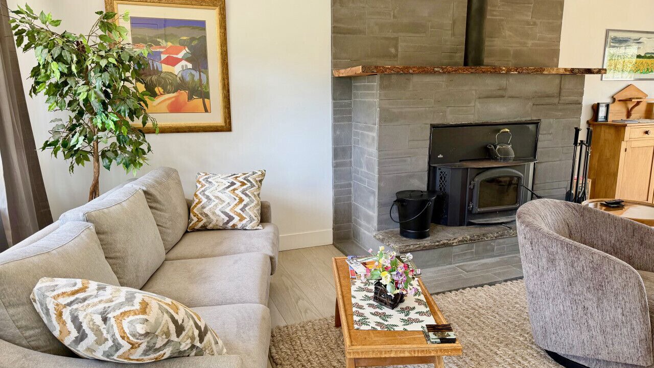 Photo of Livingroom in Meaford