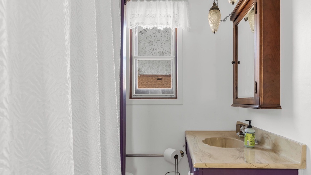 Photo of Bathroom in Simcoe