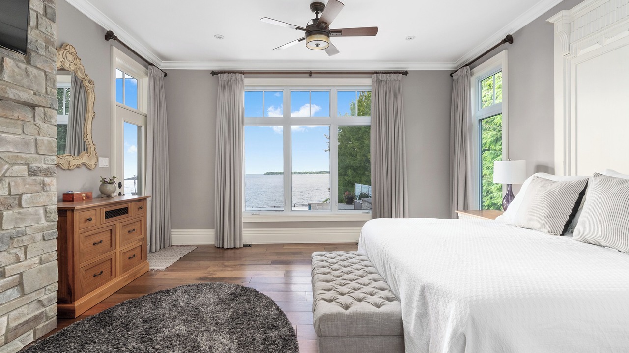 Photo of Bedroom in Oro Station