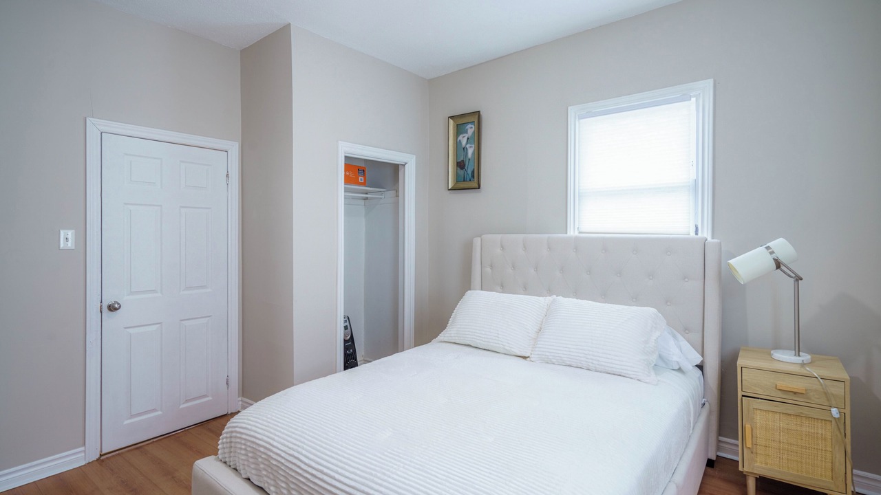 Photo of Bedroom in ByWard Market