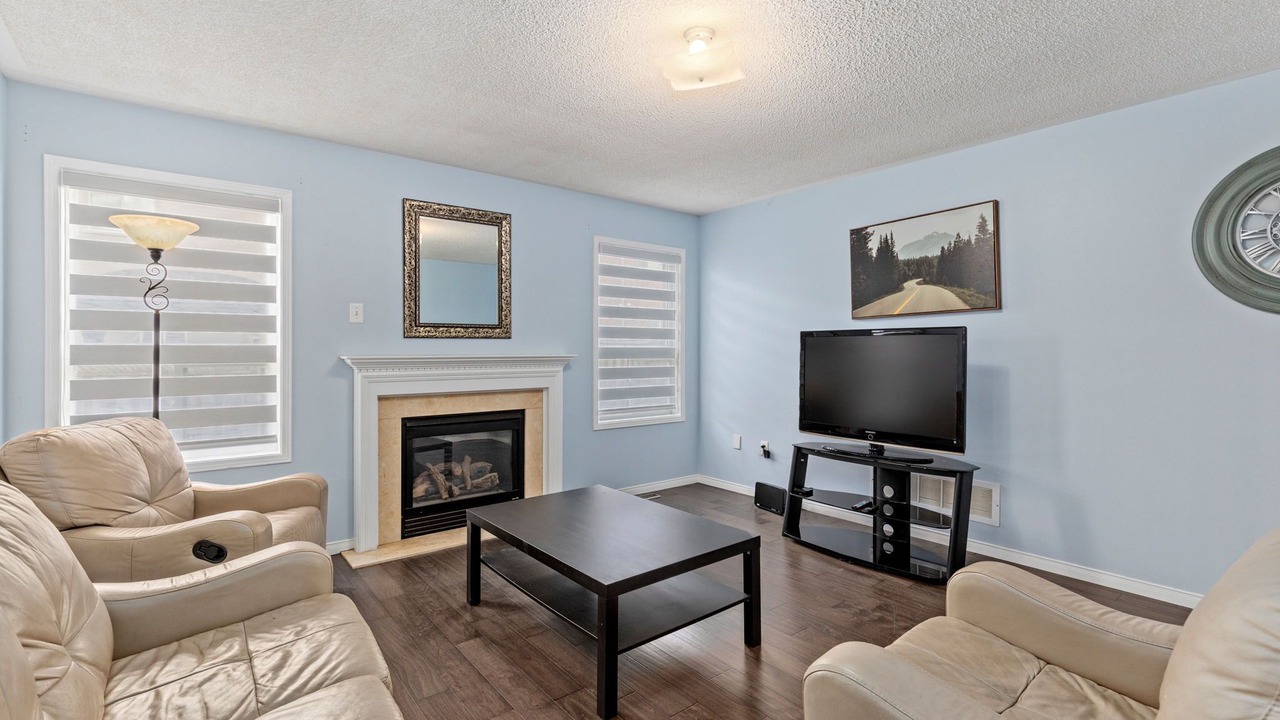Photo of Livingroom in Brampton