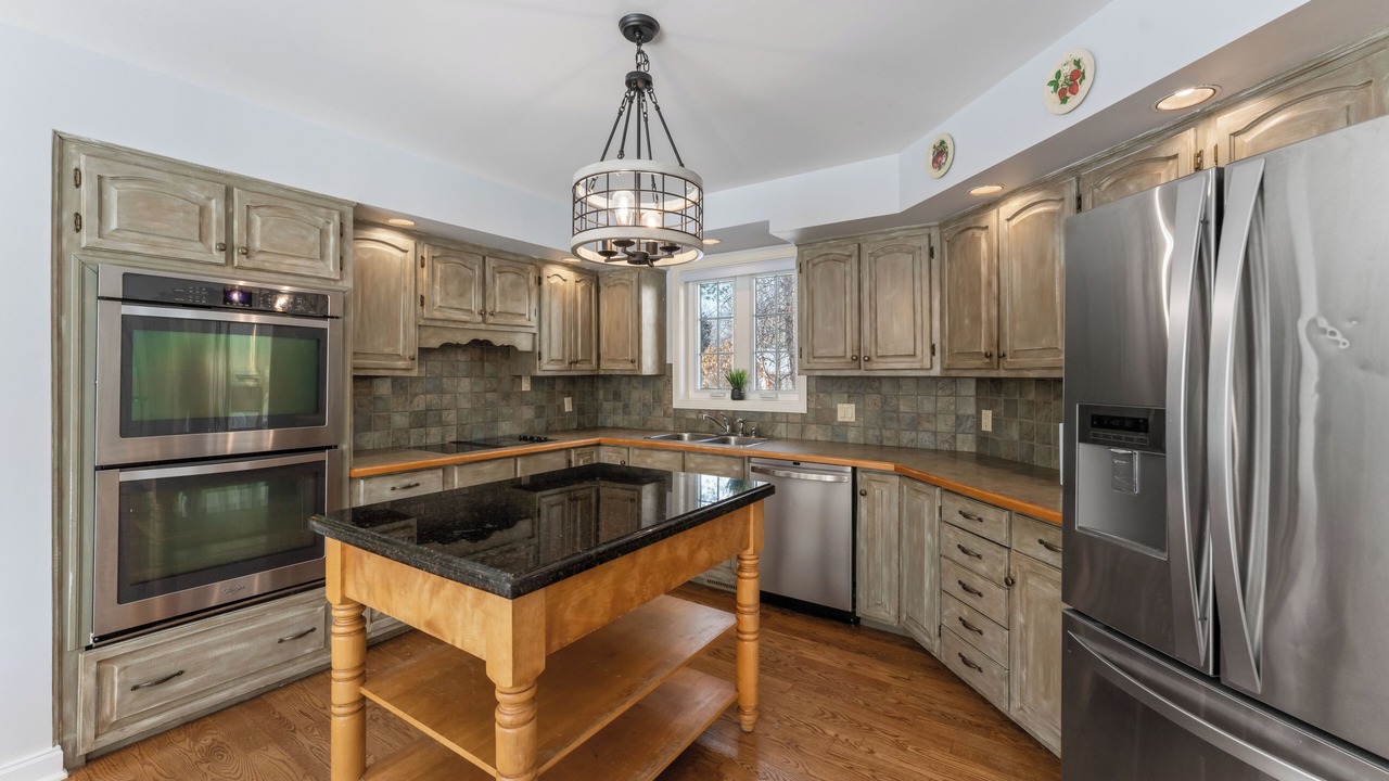 Photo of Kitchen in Central Frontenac