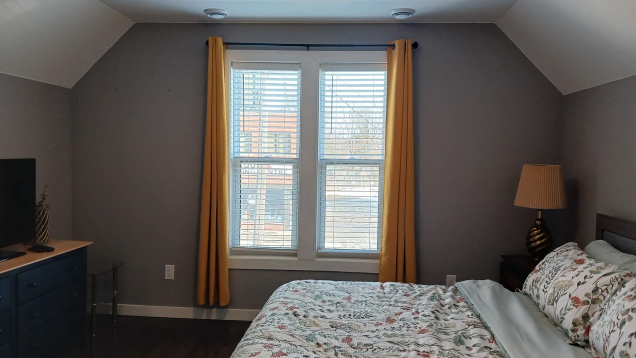 Photo of Bedroom in Sarnia