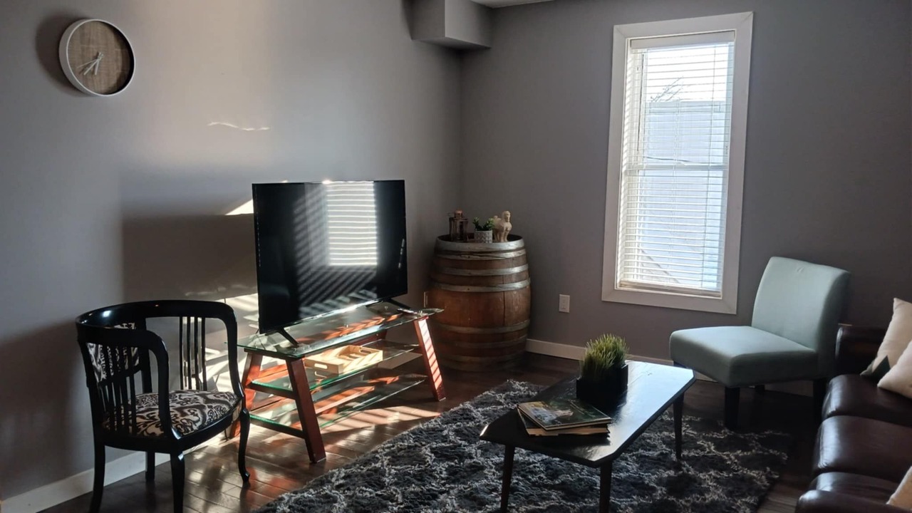 Photo of Livingroom in Sarnia