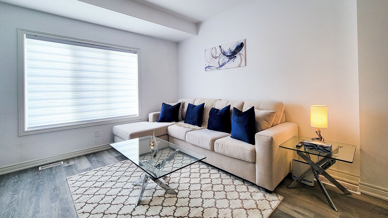Photo of Livingroom in Niagara Falls