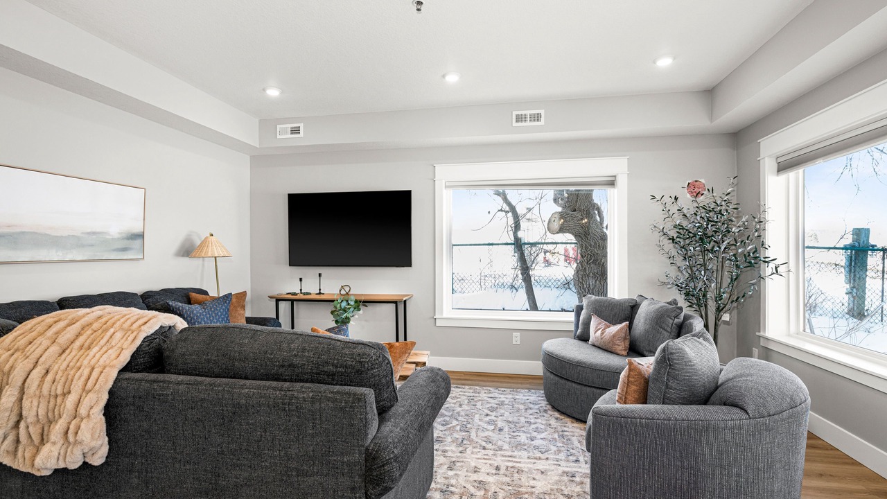 Photo of Livingroom in St. Louis County