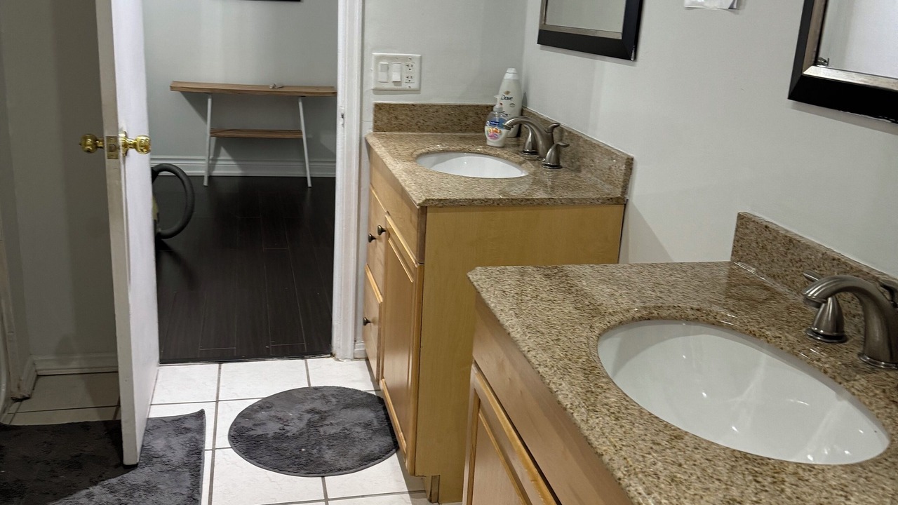 Photo of Bathroom in Newtonbrook