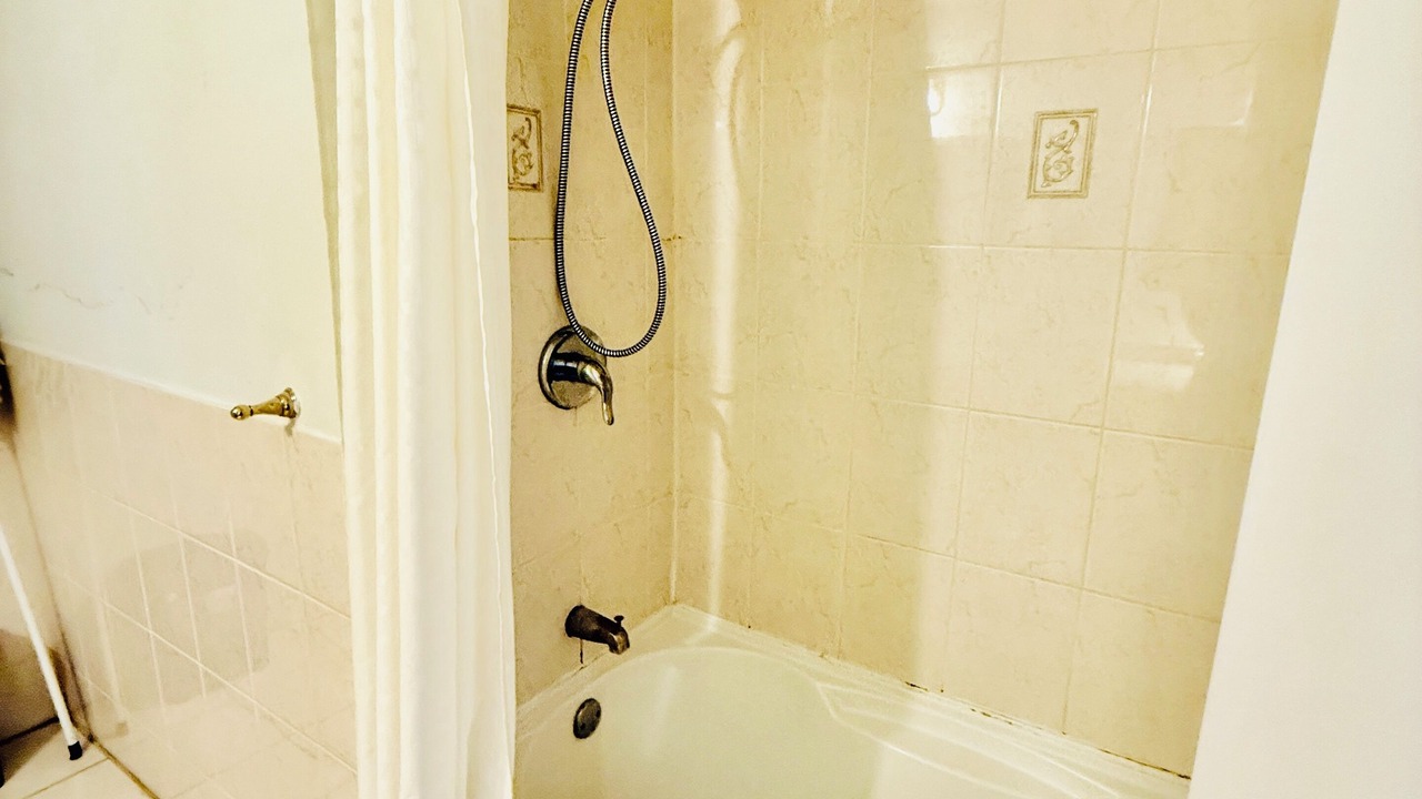 Photo of Bathroom in Newtonbrook