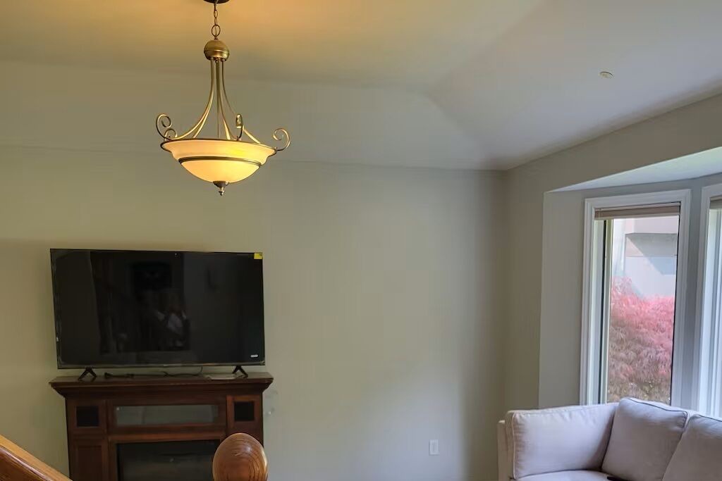 Photo of Livingroom in Grand Bend