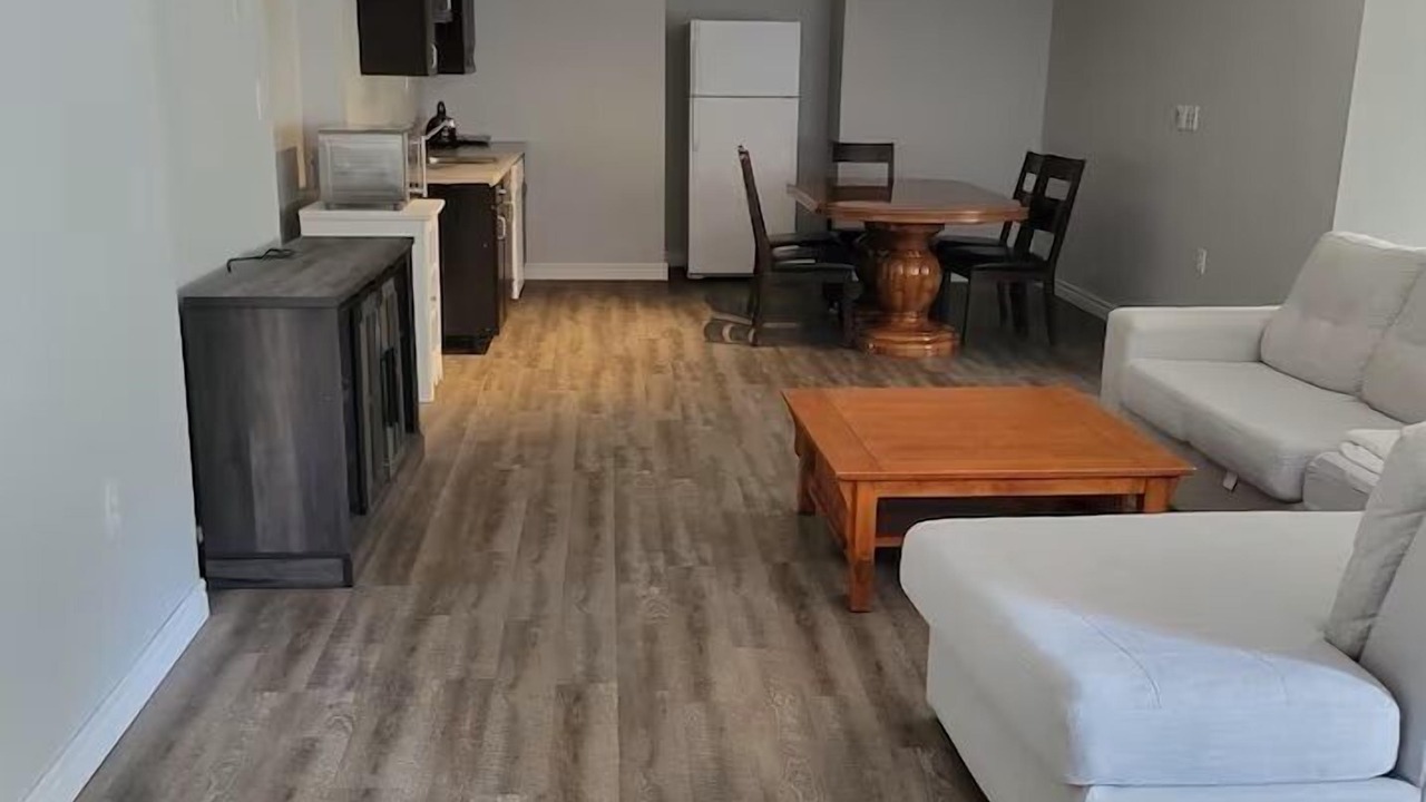 Photo of Livingroom in Grand Bend