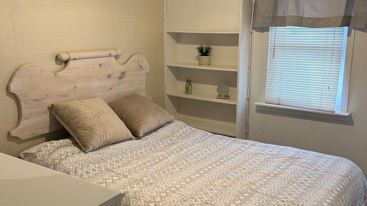 Photo of Bedroom in Turkey Point
