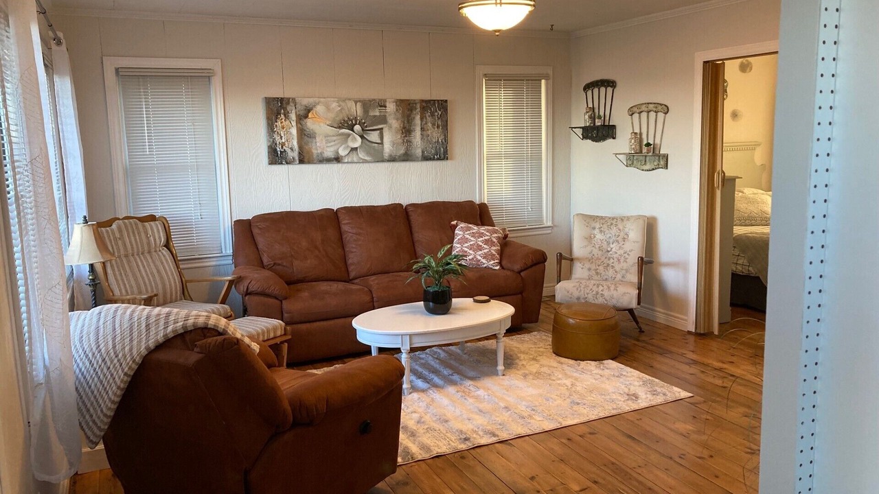 Photo of Livingroom in Turkey Point