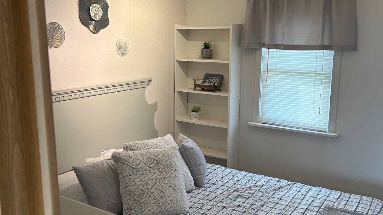 Photo of Bedroom in Turkey Point