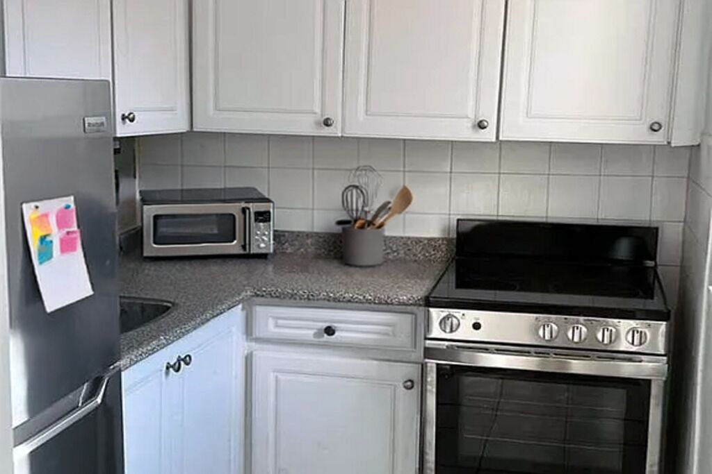 Photo of Kitchen in Thorncliffe Park