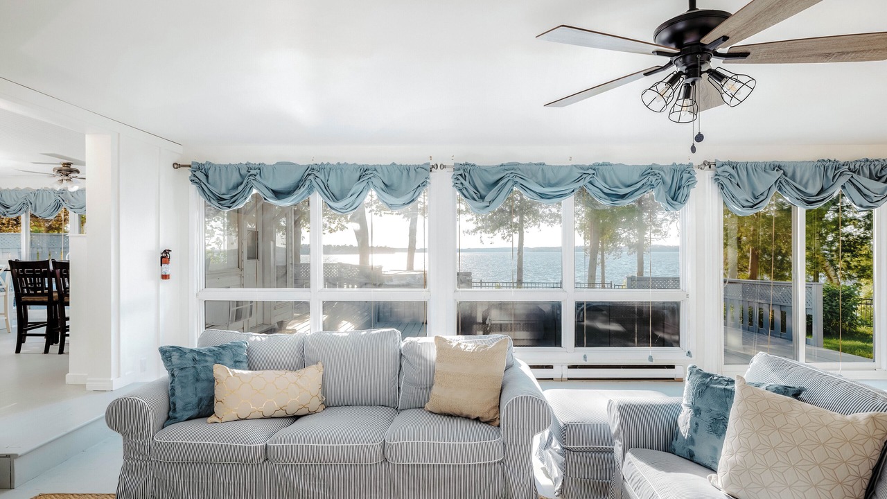 Photo of Livingroom in Roseneath