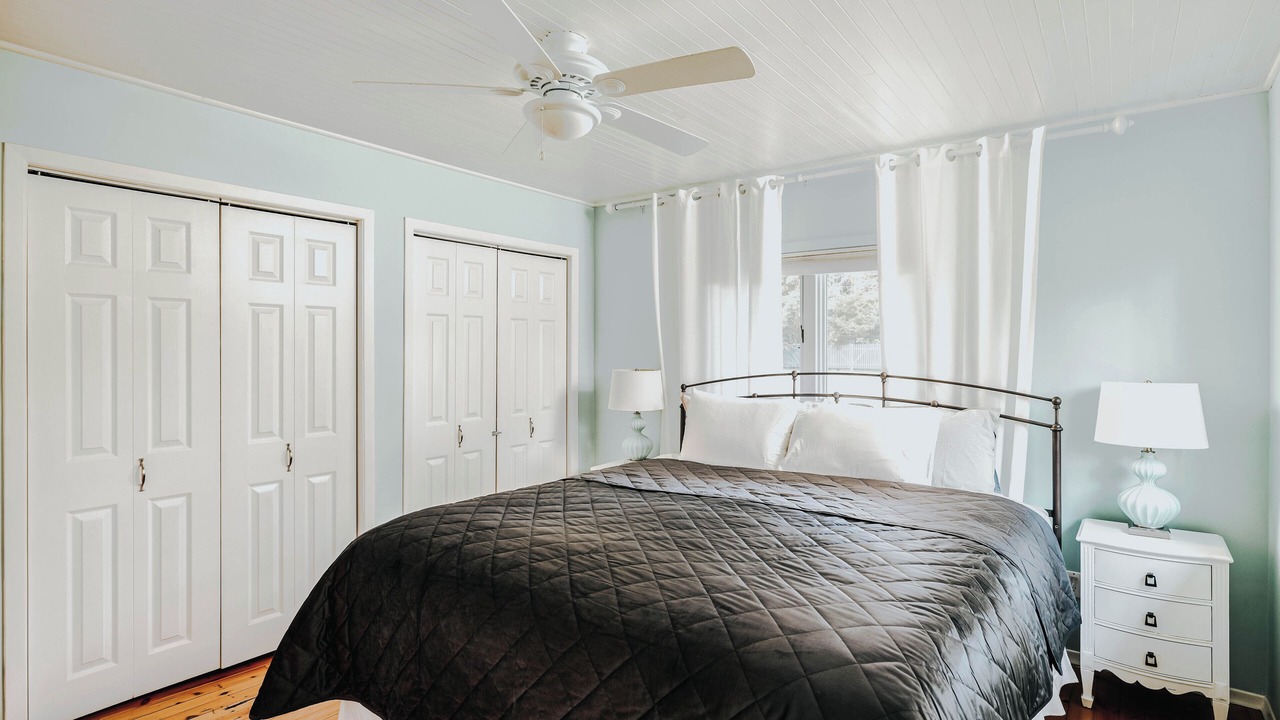 Photo of Bedroom in Roseneath