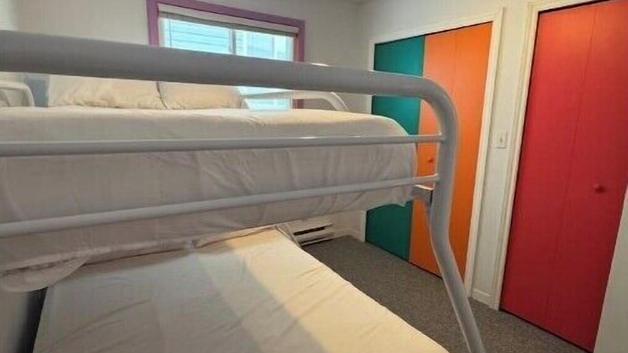 Photo of Bedroom in Lakeshore