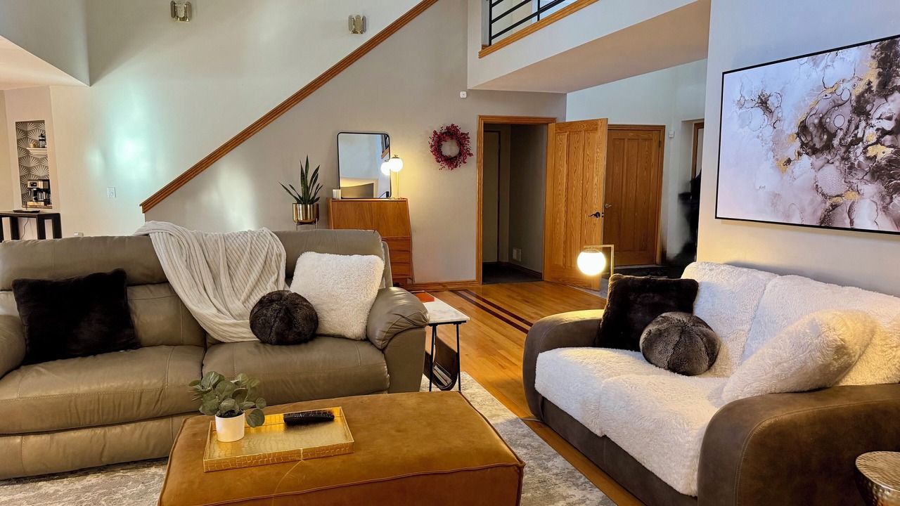 Photo of Livingroom in Arden Hills