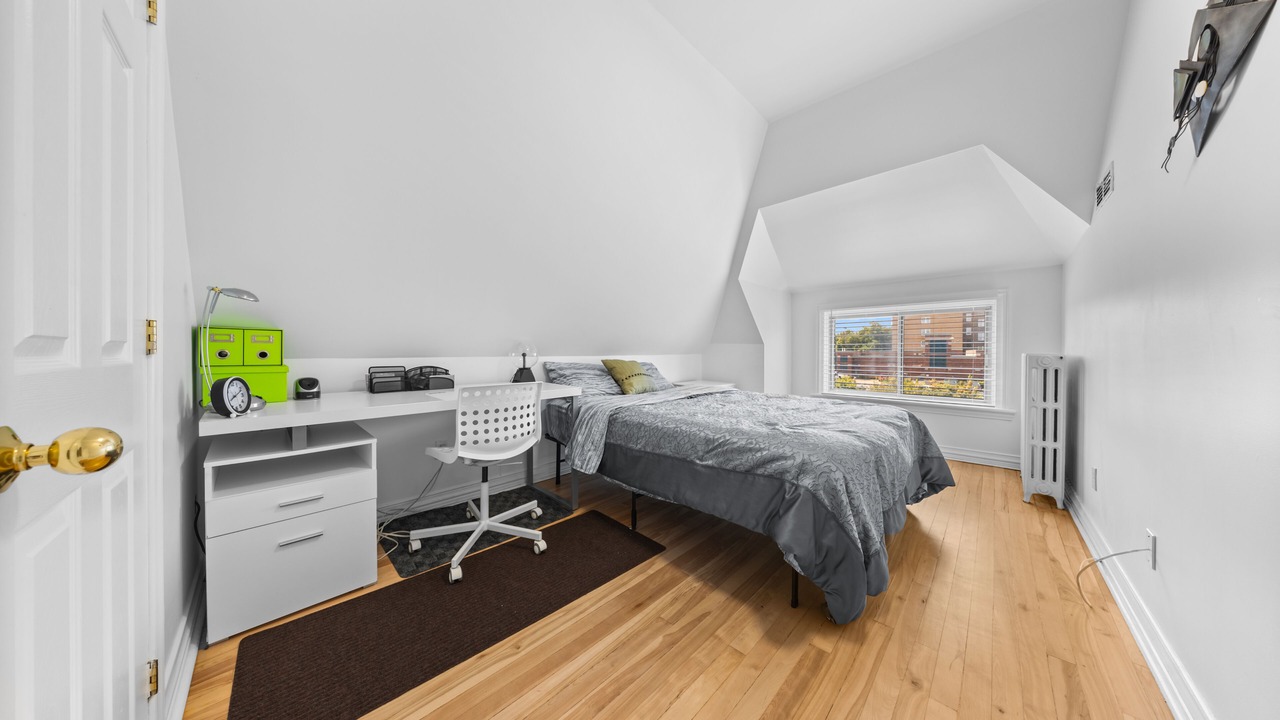 Photo of Bedroom in Old Ottawa East